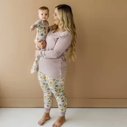 Fall Leaves (Dusty Mauve) Women's Bamboo Viscose Pajama Top -Umweltfreundlicher Windel Geschäft 10848