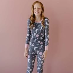Pink To The Moon & Back Two-Piece Bamboo Viscose Pajama Set -Umweltfreundlicher Windel Geschäft 11654